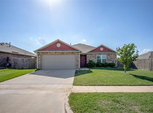 9609 Kindsey Ave, Moore, OK 73160