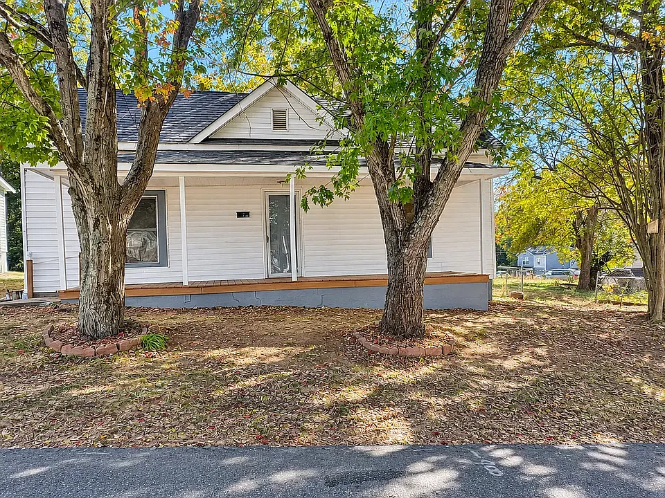 386 E Catawba Ave