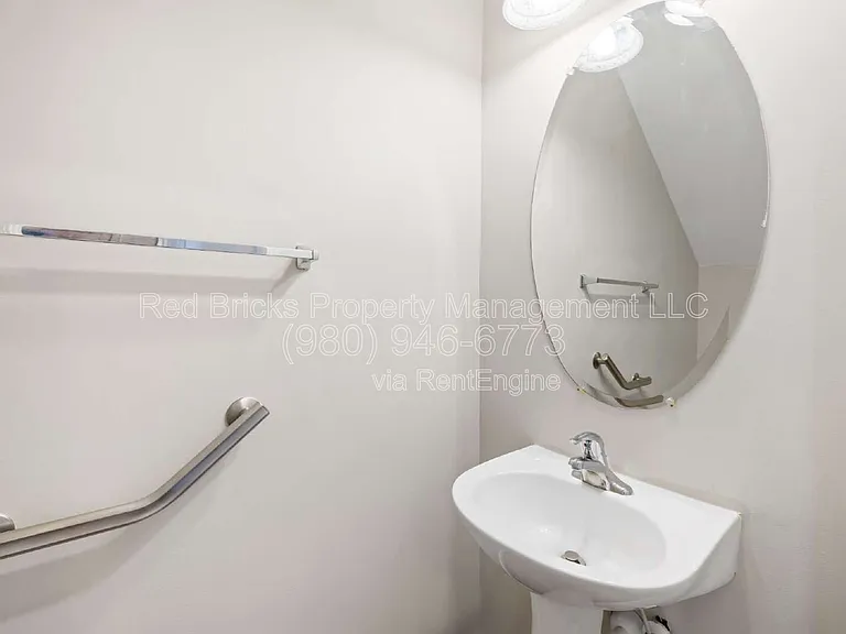 9425 Shumacher Ave NW — Photo 15