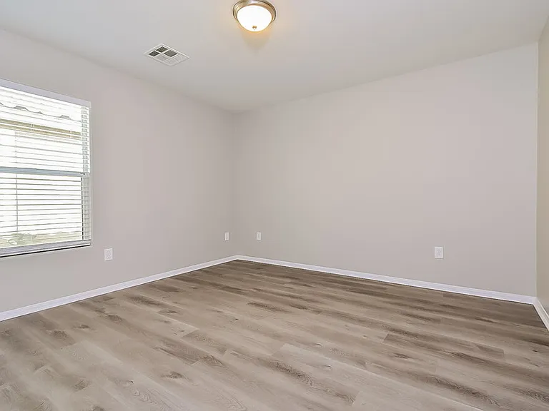 2404 Cockatiel Dr — Photo 13