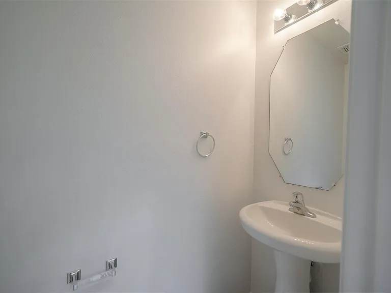 146 Silver Penny Dr — Photo 6