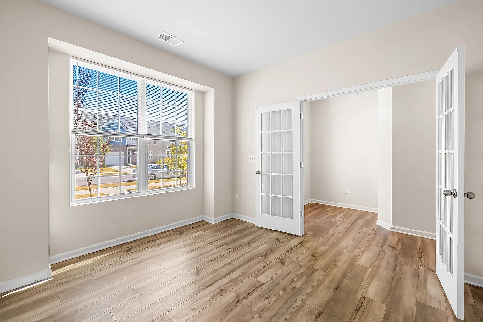 13932 Castle Nook Dr — Photo 3