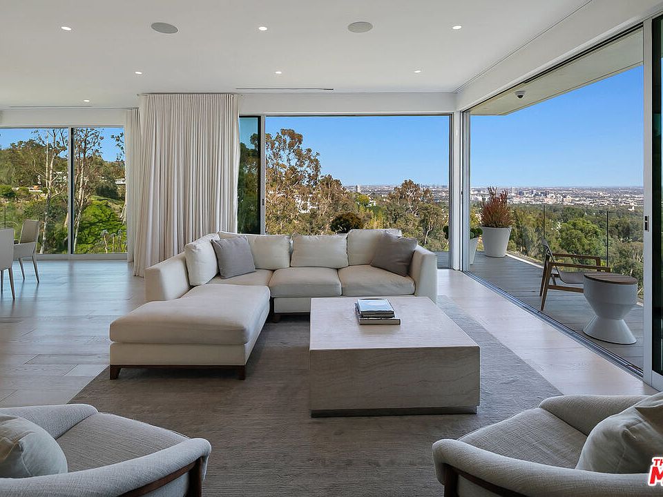 9894 Beverly Grove Dr, Beverly Hills, CA 90210 | MLS #23-279619 | Zillow