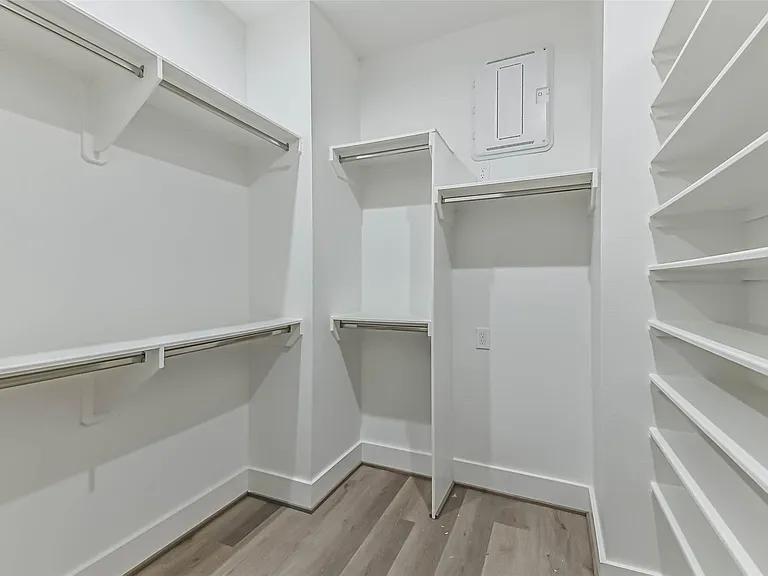 7709 Earl Rudder Way — Photo 27