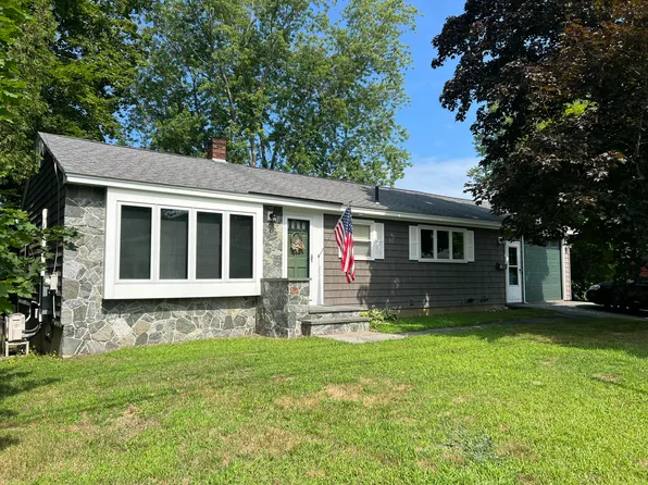 14 Wood Avenue, Saco, ME 04072