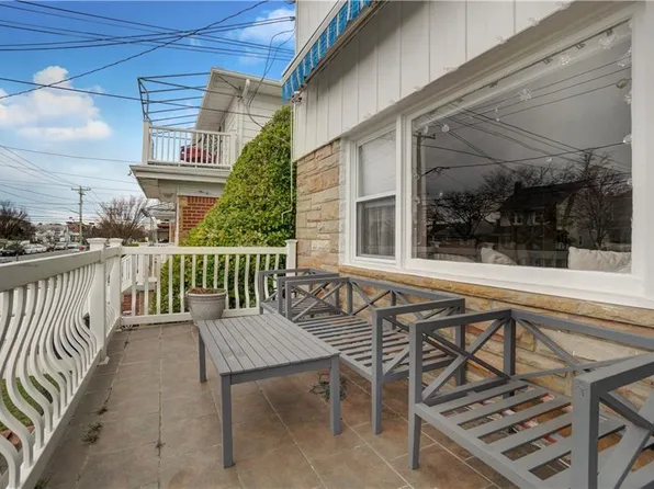12708 Cronston Ave, Rockaway Park, NY 11694