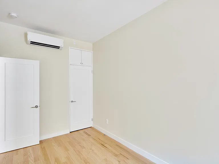 785 Saint Nicholas Ave #5R — Photo 7