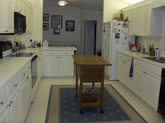Spacious Kitchen