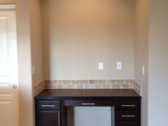 2nd image of 601 SE Gleneden Pl