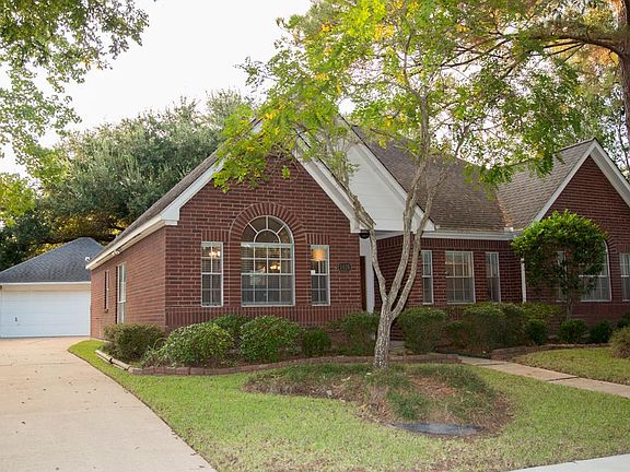 3rd image of 1426 N Gabriel River Cir