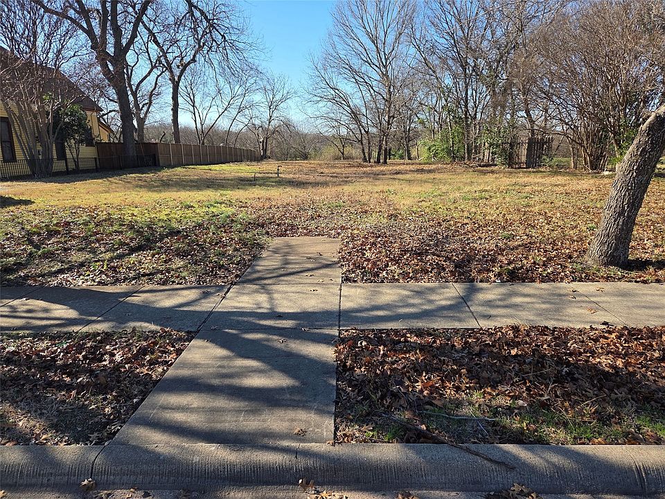 1st image of 307 N Dallas Ave