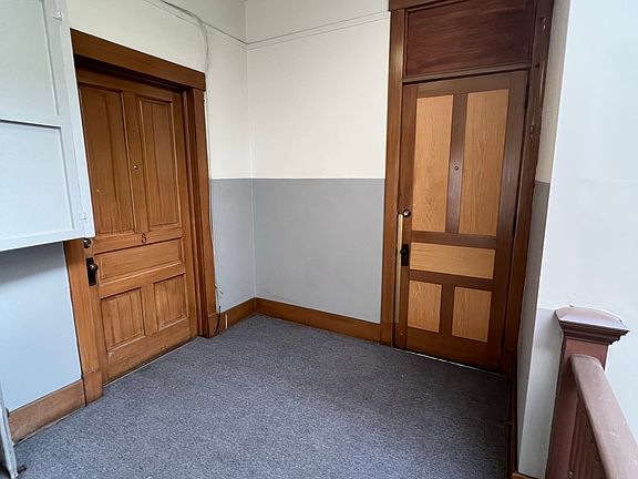 5th image of 318 Brady St APT 8
