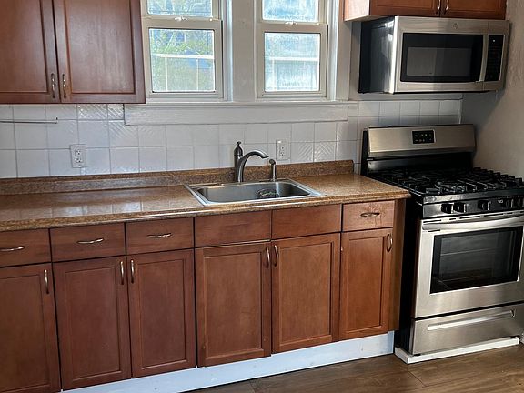 5th image of 615 2nd Ave #4