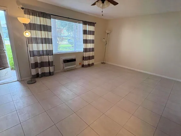 51 Waltham E #C, West Palm Beach, FL 33417