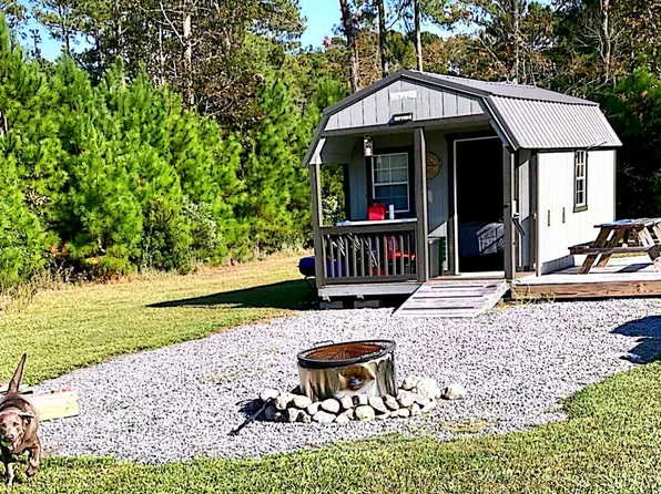 355 Admiral Way, Washington Park, NC 27889