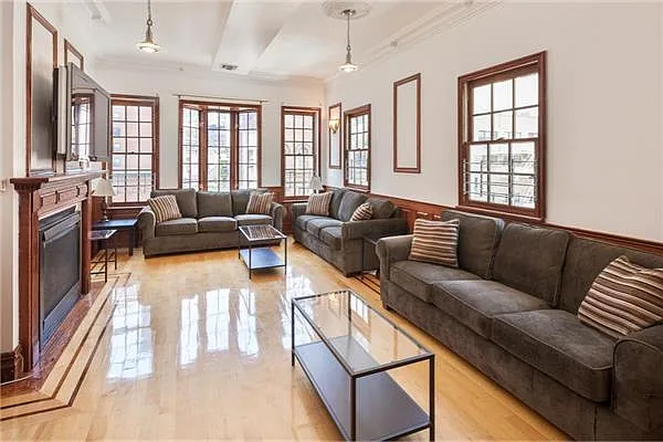 Rented by Oxford Property Group | media 10