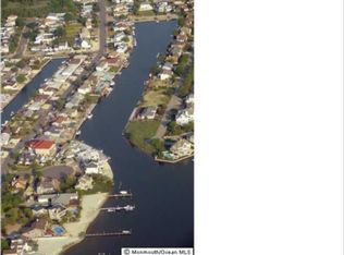 306 Aldo Dr, Toms River, NJ 08753