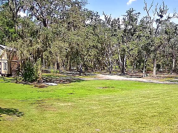 2nd image of 535C Lake No No Rd