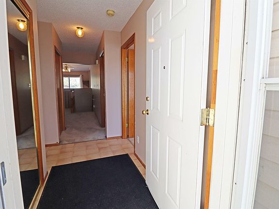 5th image of 4821 32nd Ave NW