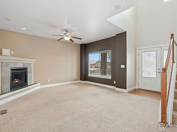4th image of 400 Redwood Ave