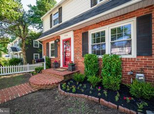 9908 Dickens Ave, Bethesda, MD 20814