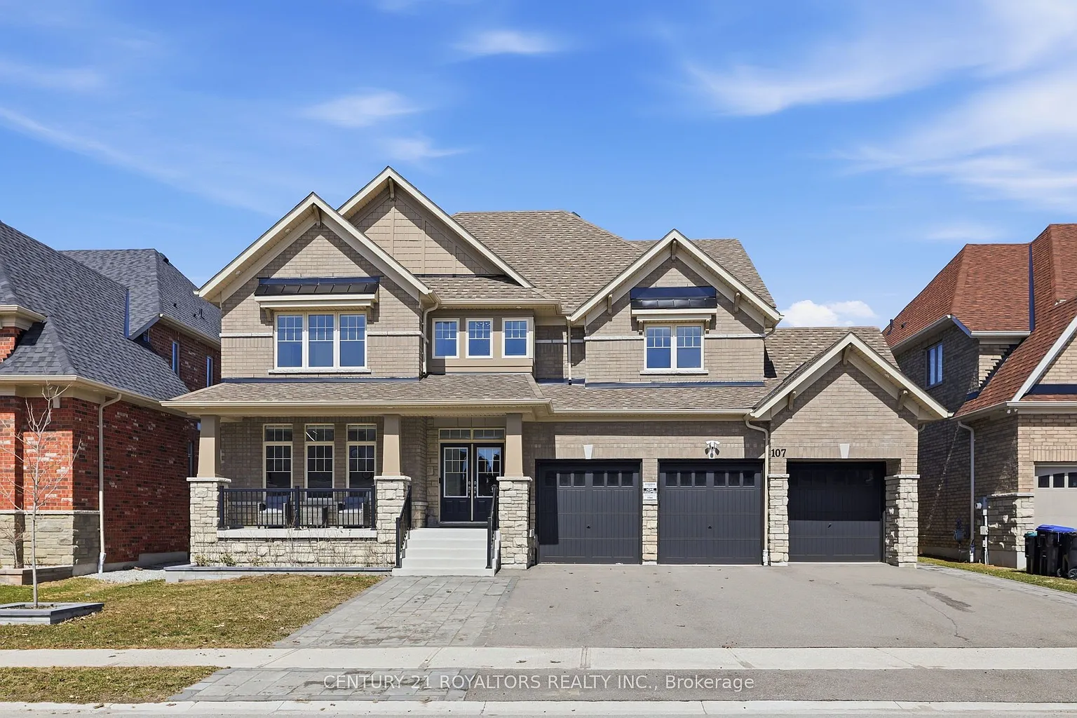 107 Rugman Cres photo 1