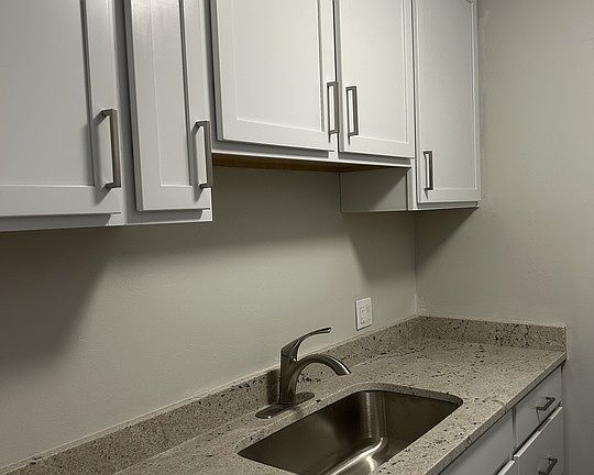 2nd image of 1182 S Foothill Dr APT 515