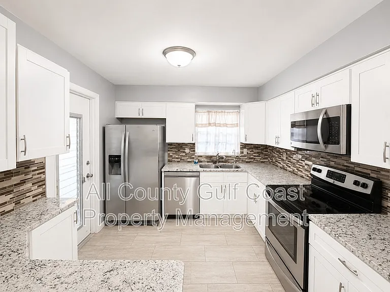 309 Degas Dr — Photo 4