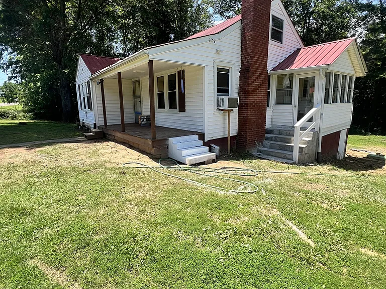 243 Boomer Commons Center Rd — Photo 2