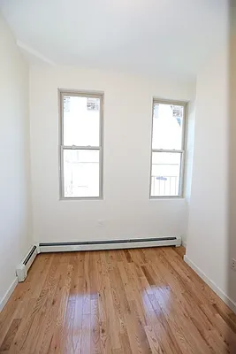 Rented by Gabriel Troncoso, LREB | media 12