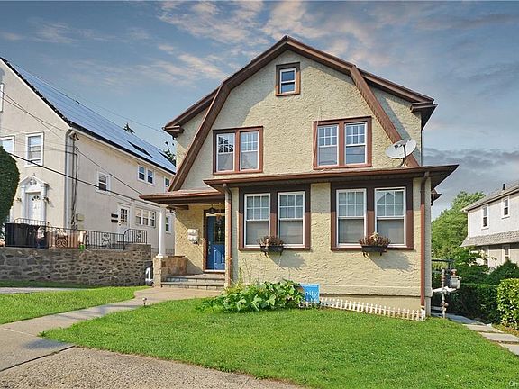 5th image of 105 Greenvale Ave