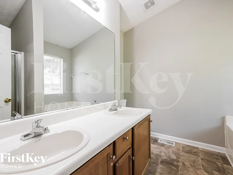 2419 Broad River Pl — Photo 13