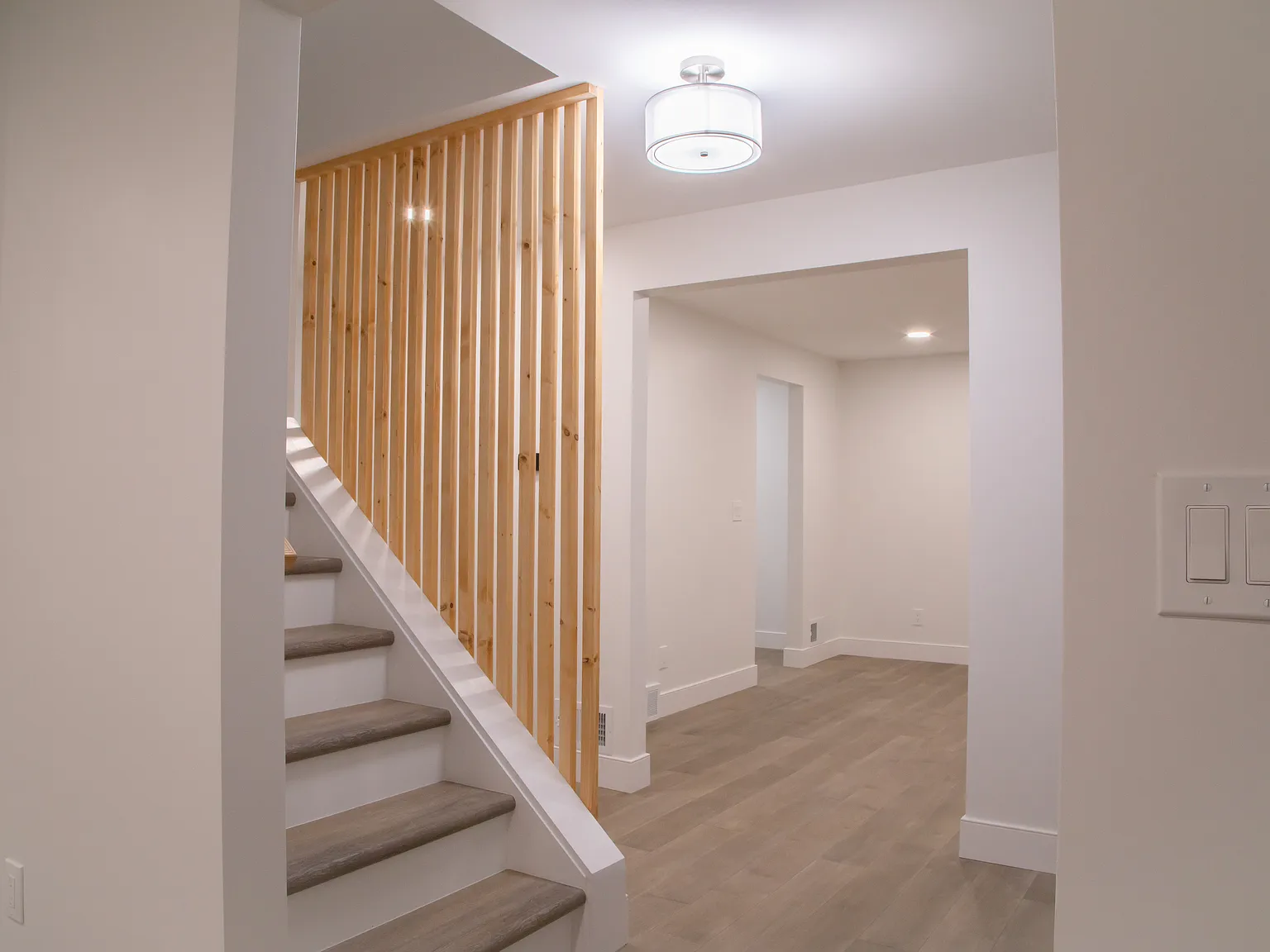 4 bed, 2.5 bath, 2240 sqft, $4,200 — Photo 2