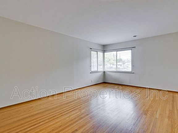 3rd image of 1856 Ash St