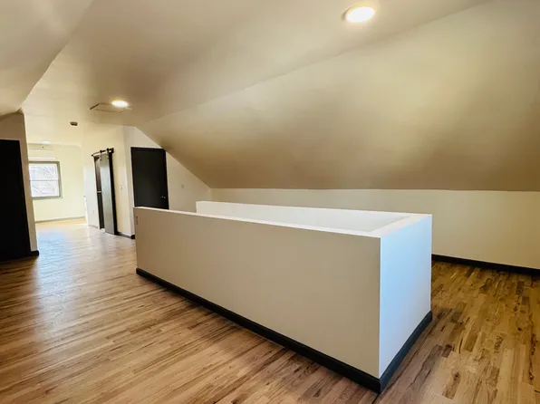 (undisclosed Address), Hamden, CT 06514