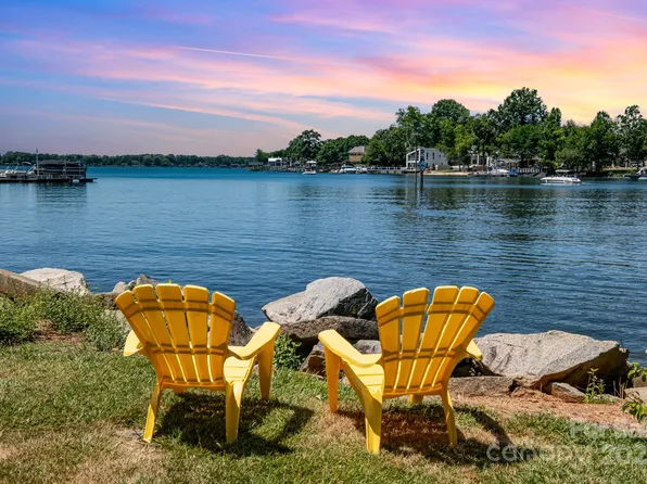 7829 Village Harbor Dr, Cornelius, NC 28031