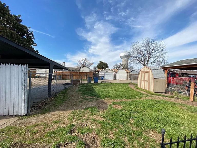 901 Wandering Way Dr — Photo 17