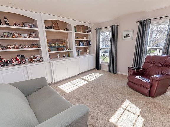 3rd image of 2801 Mathers Way