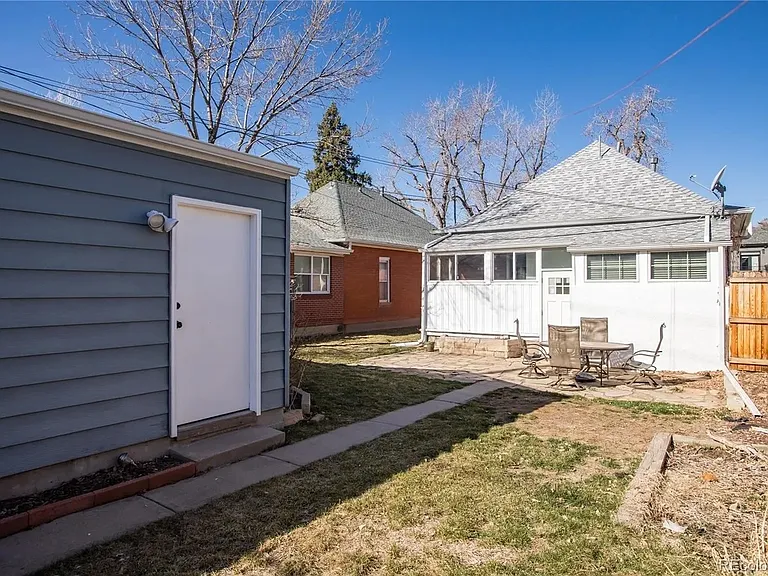 1140 S Emerson St — Photo 24