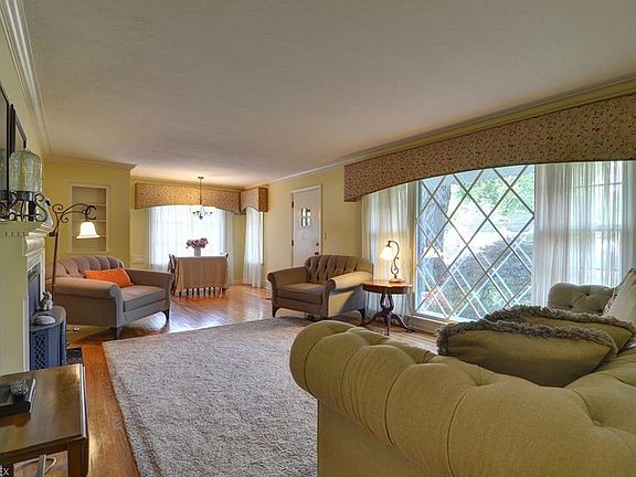 4th image of 4720 W 210th St