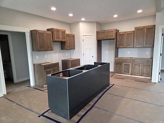 2nd image of 22452 Ash St