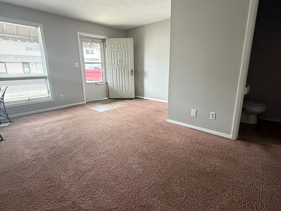 1st image of 2104 E Empire St APT 5