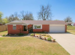 1506 Shirlee Ave, Ponca City, OK 74604
