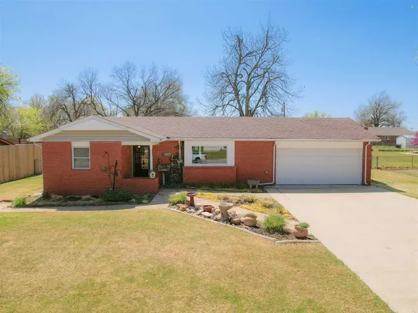 1506 Shirlee Ave, Ponca City, OK 74604