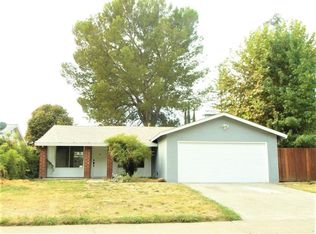 8900 Salmon Falls Dr, Sacramento, CA 95826