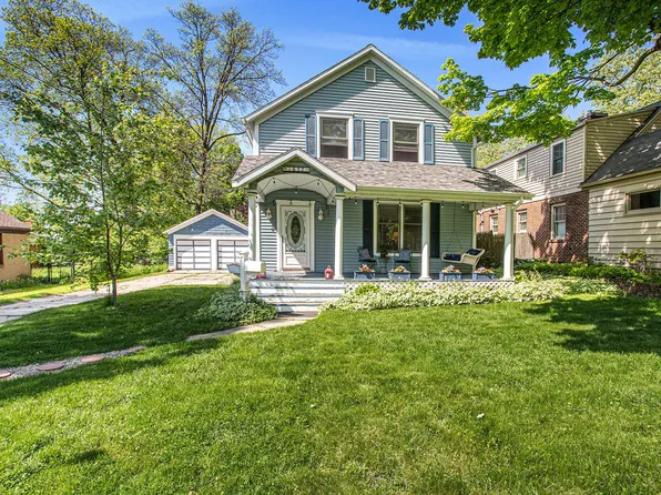 1657 Lyon St NE, Grand Rapids, MI 49503