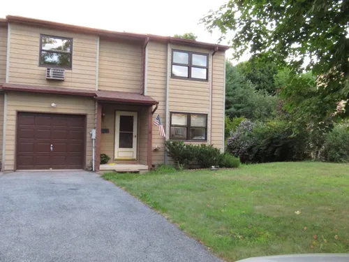 53 Hamlet Ct Photo 1