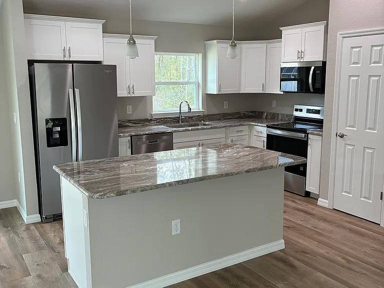 1631 W Hill Ln — Photo 4