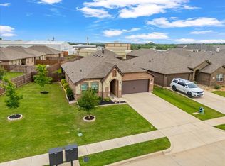 609 Autumn Ave, Justin, TX 76247