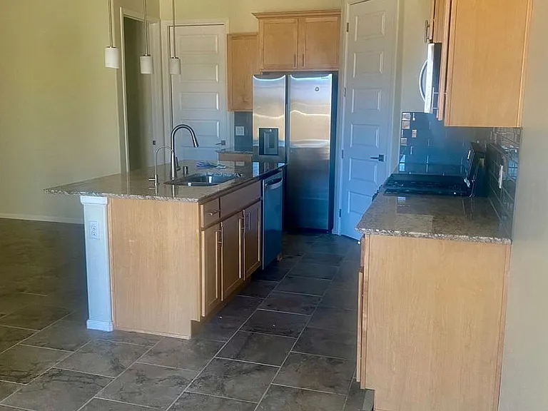 5020 Kenner Way — Photo 22